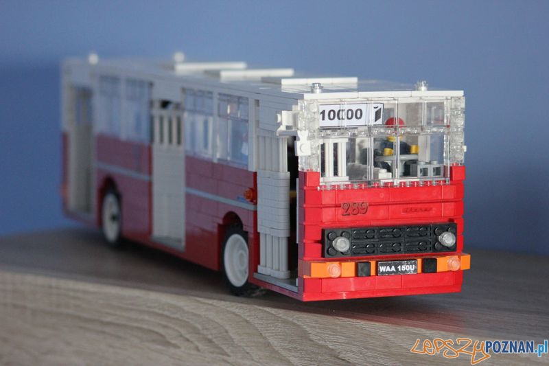 Ikarus 260.04 z klocków Lego  Foto: Mateusz Wawrowski