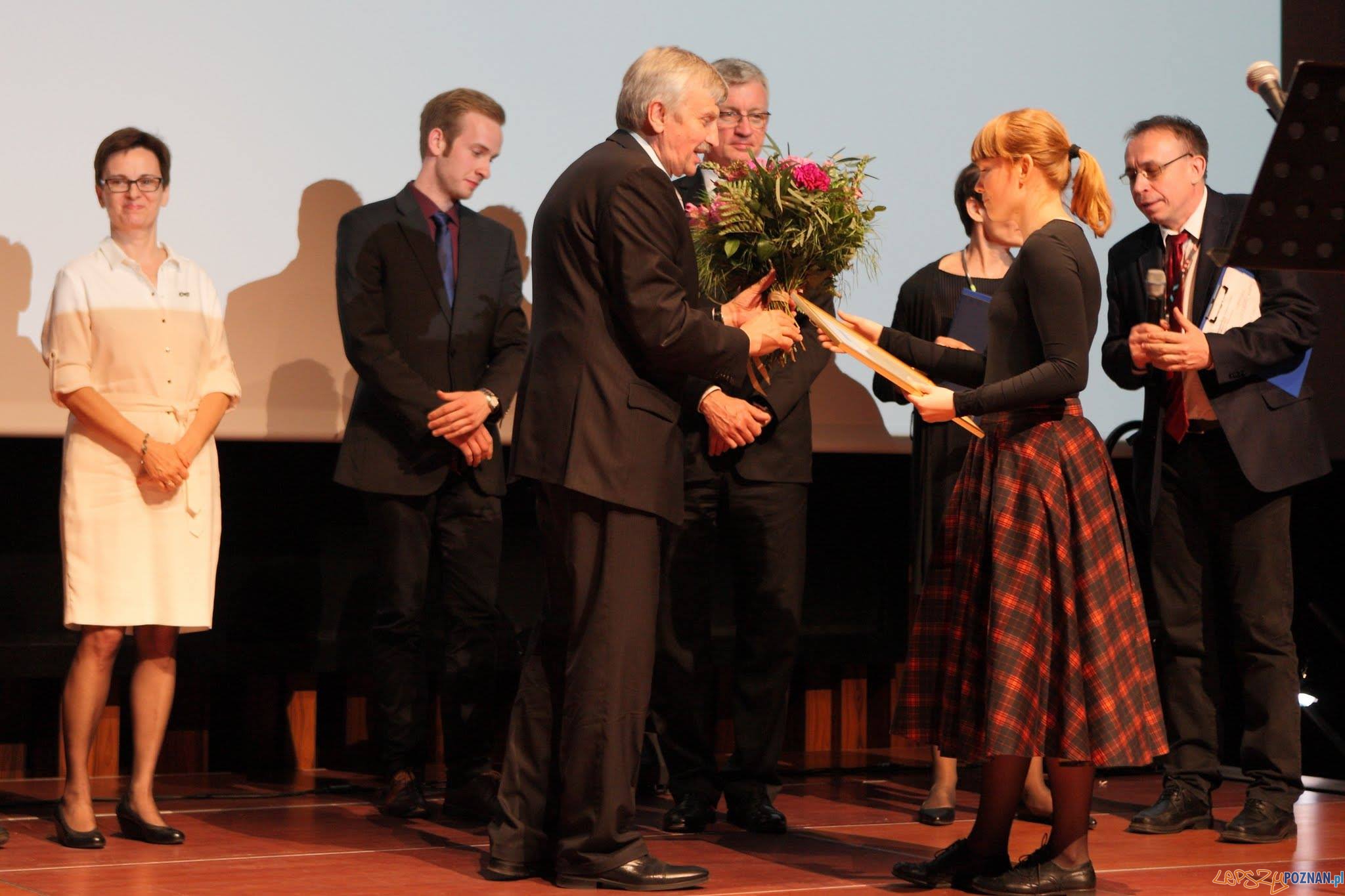 Kira Pietrek, laureatka Stypendium Barańczaka Foto: Maciej Kaczyński / CK Zamek Kira Pietrek, laureatka Stypendium Barańczaka Foto: Maciej Kaczyński / CK Zamek