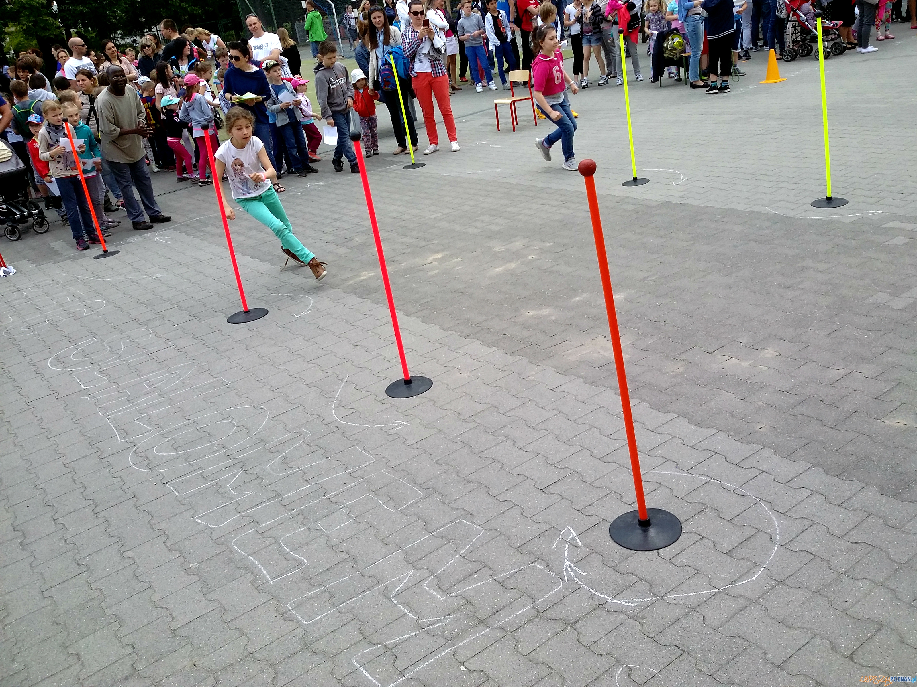 Festyn Szkolny w Antoninku Foto: lepszyPOZNAN.pl / tab Festyn Szkolny w Antoninku Foto: lepszyPOZNAN.pl / tab