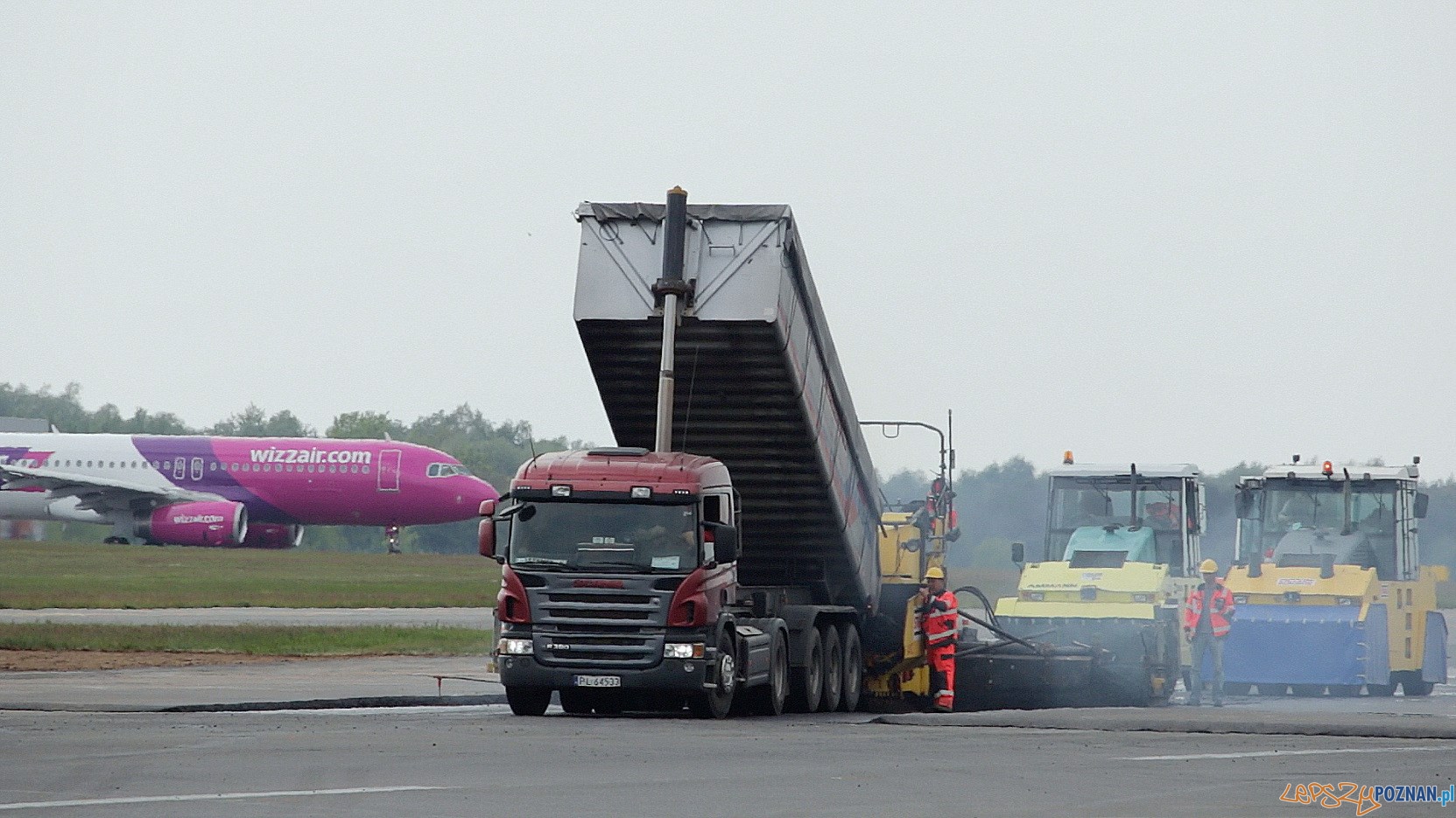Remont pasa startowego na Ławicy Foto: PL Poznań-Ławica Remont pasa startowego na Ławicy Foto: PL Poznań-Ławica