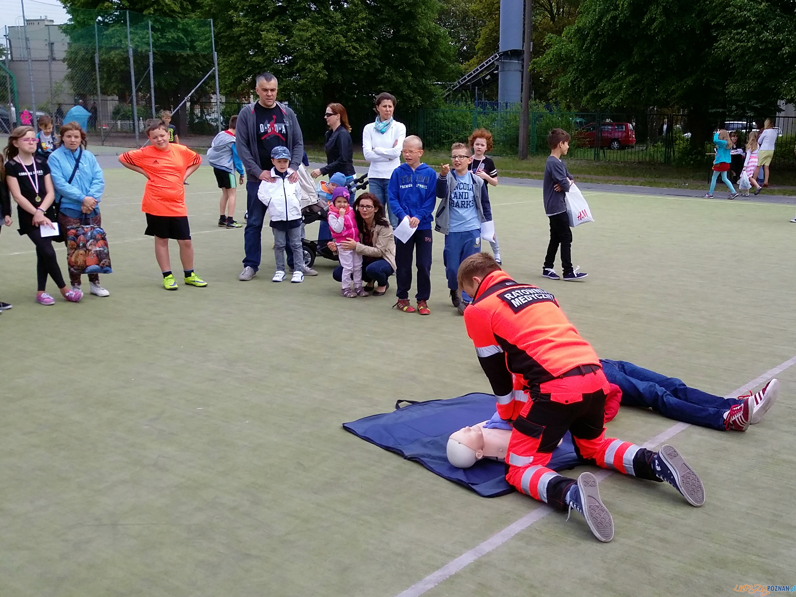 Festyn Szkolny w Antoninku Foto: lepszyPOZNAN.pl / tab Festyn Szkolny w Antoninku Foto: lepszyPOZNAN.pl / tab