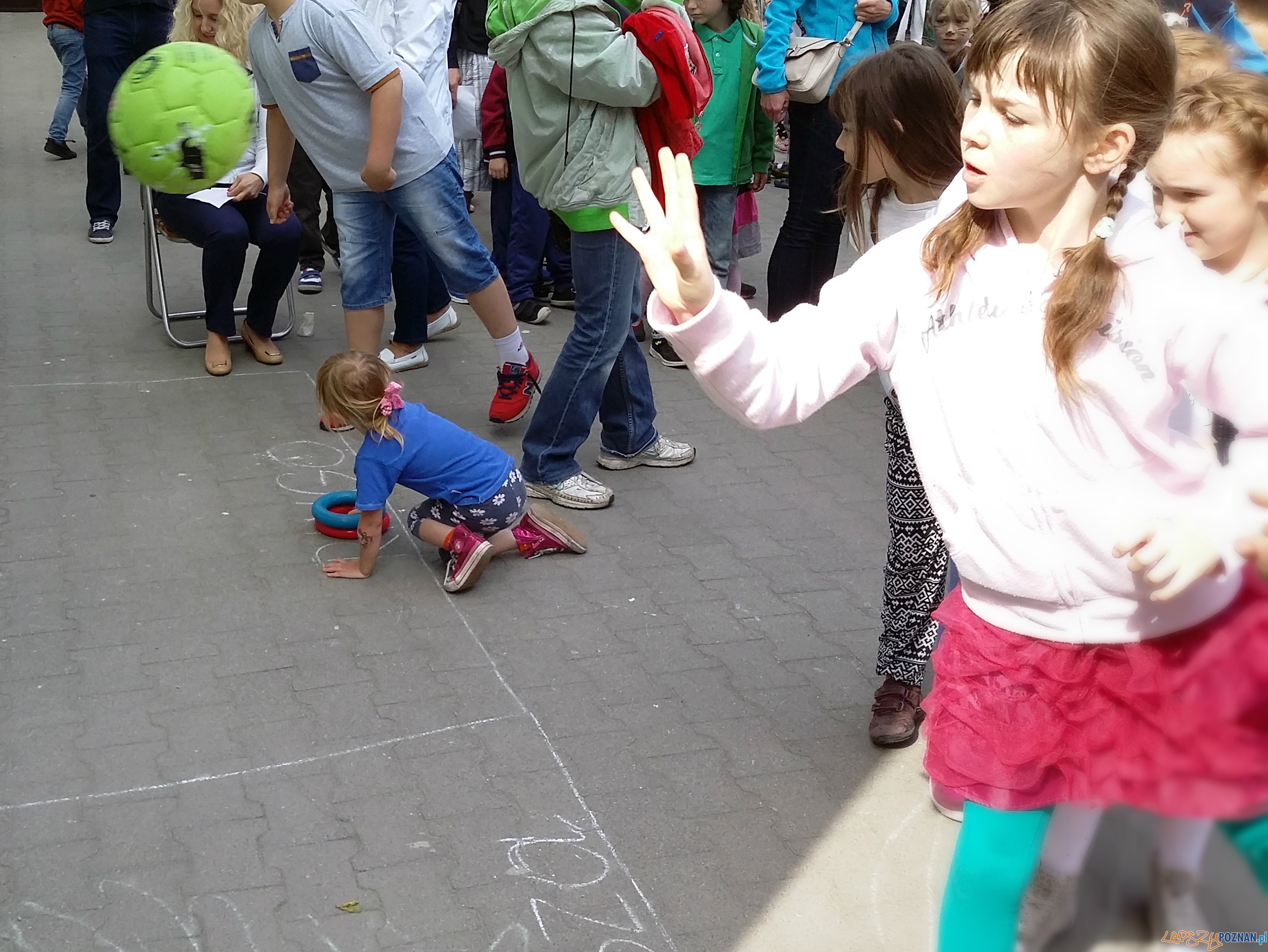 Festyn Szkolny w Antoninku Foto: lepszyPOZNAN.pl / tab Festyn Szkolny w Antoninku Foto: lepszyPOZNAN.pl / tab