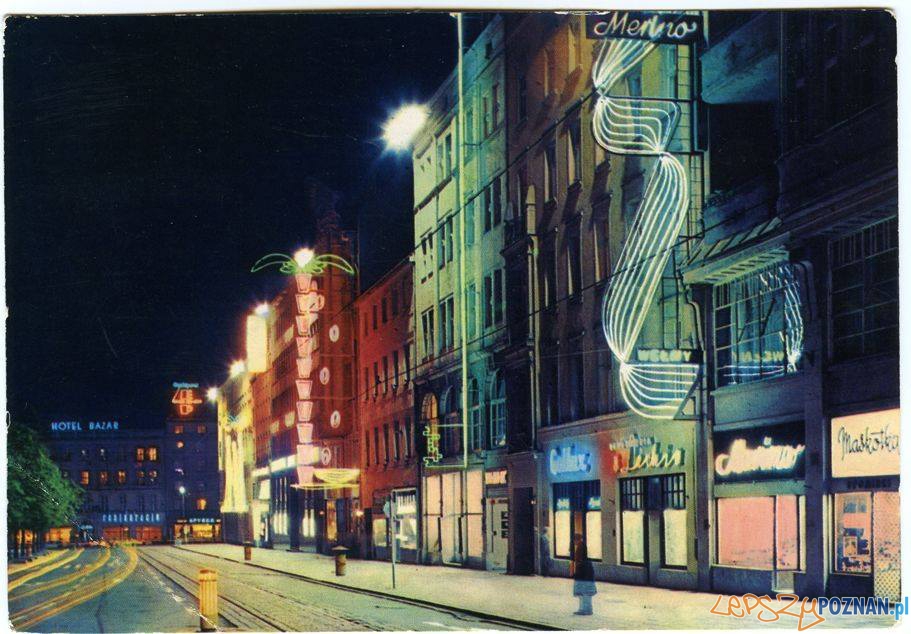 Neony na ul. 27 Grudnia Foto: Muzeum Narodowe w Poznaniu Neony na ul. 27 Grudnia Foto: Muzeum Narodowe w Poznaniu