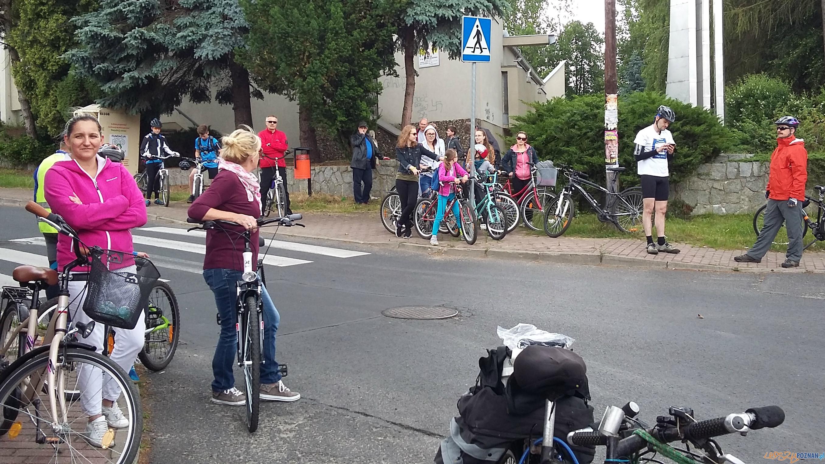 Osiedlowy Rajd Rowerowy szlakiem okolicznych historii Foto: fb.com/poznan.antoninek Osiedlowy Rajd Rowerowy szlakiem okolicznych historii Foto: fb.com/poznan.antoninek