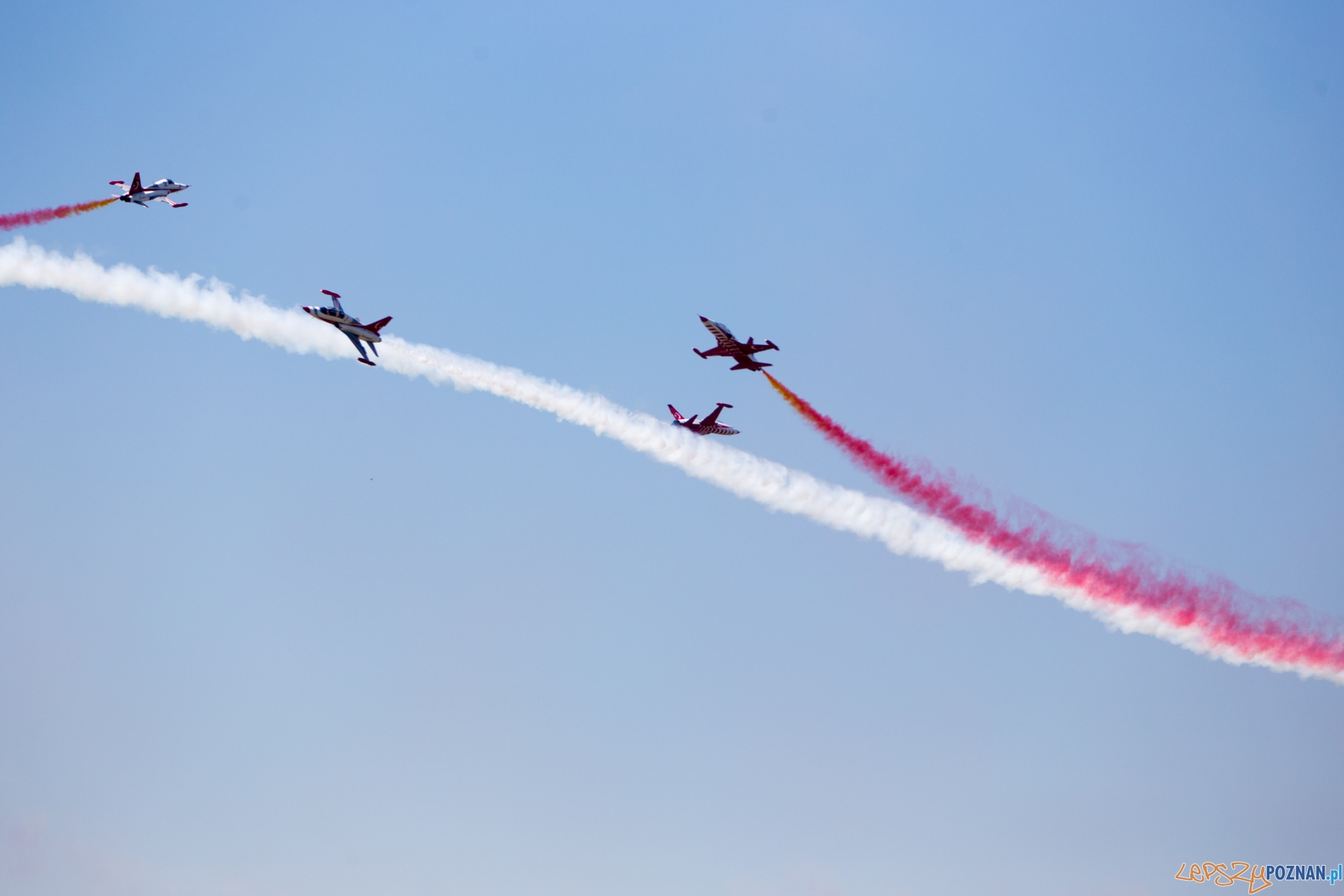 Aerofestival 2015 - Turkish Stars (Türk Yıldızları) Foto: lepszyPOZNAN.pl /Piotr Rychter Aerofestival 2015 - Turkish Stars (Türk Yıldızları) Foto: lepszyPOZNAN.pl /Piotr Rychter