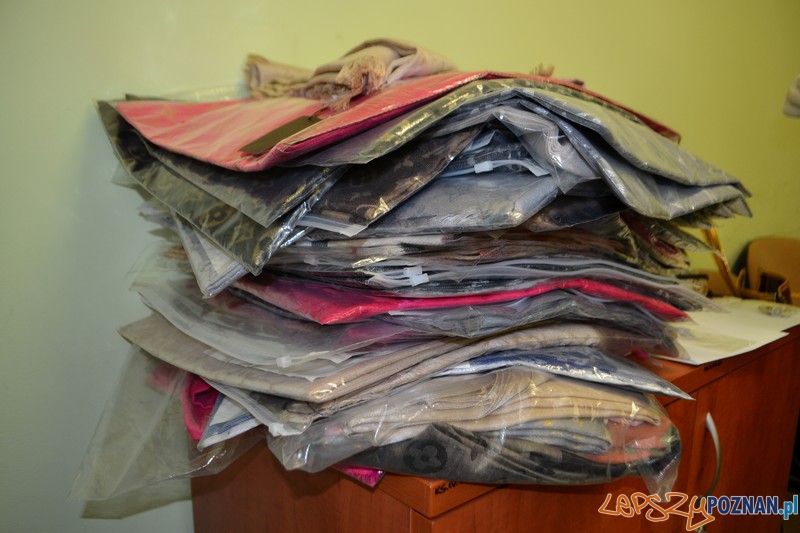 Podróbki warte 100.000 złotych Foto: KW Policji w Poznaniu Podróbki warte 100.000 złotych Foto: KW Policji w Poznaniu