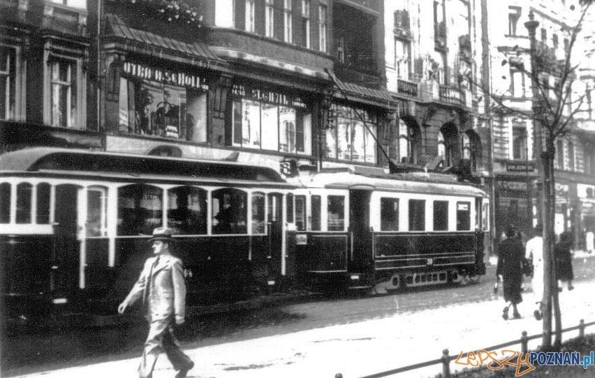 Tramwaj na pl Wolnosci Foto: Tramwaj na pl Wolnosci Foto: