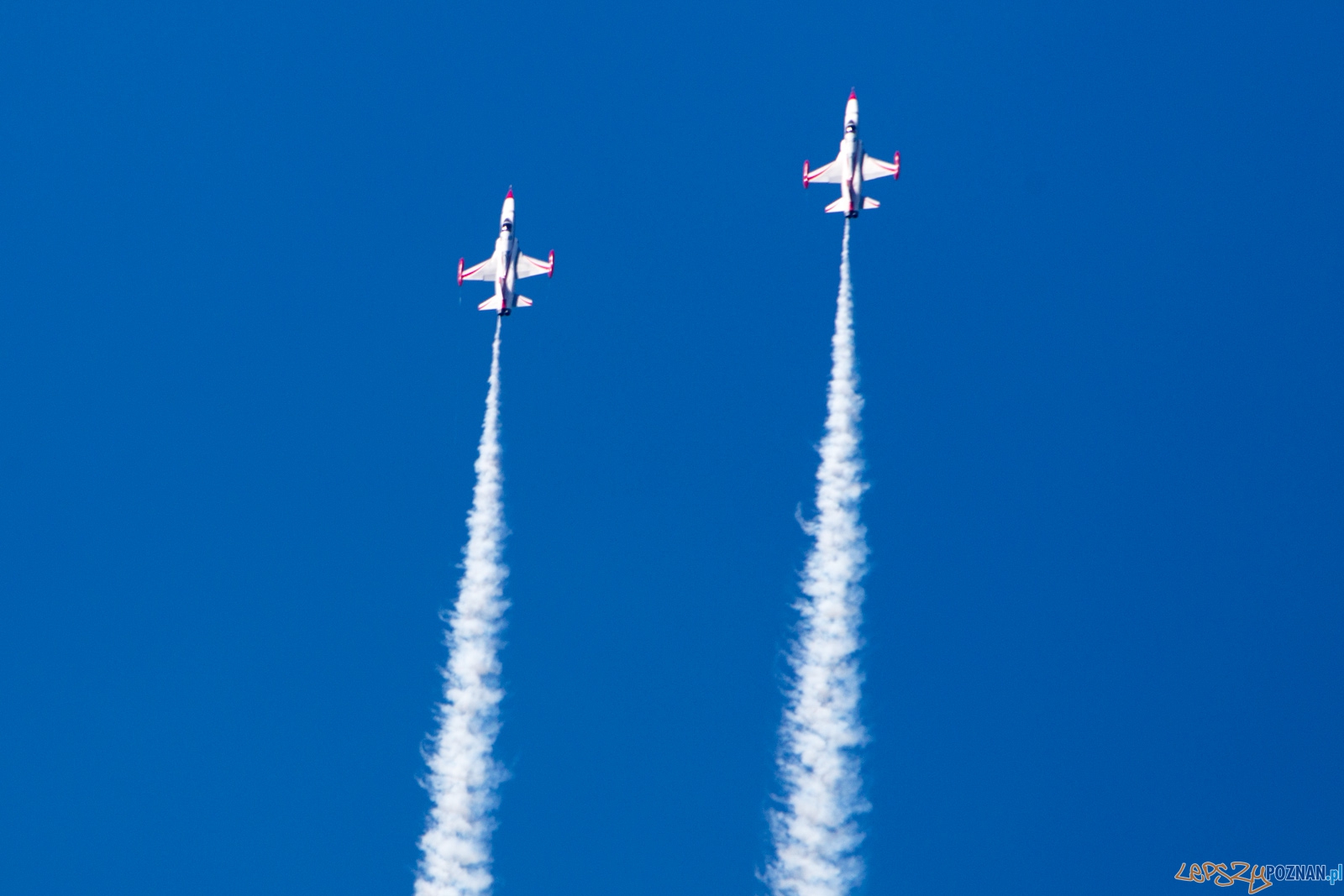 Aerofestival 2015 - Turkish Stars (Türk Yıldızları) Foto: lepszyPOZNAN.pl /Piotr Rychter Aerofestival 2015 - Turkish Stars (Türk Yıldızları) Foto: lepszyPOZNAN.pl /Piotr Rychter