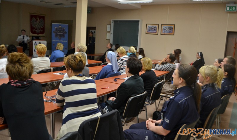 Akademia Bezpiecznej Kobiety - podsumowanie piątej edycji projektu Foto: KW Policji w Poznaniu Akademia Bezpiecznej Kobiety - podsumowanie piątej edycji projektu Foto: KW Policji w Poznaniu