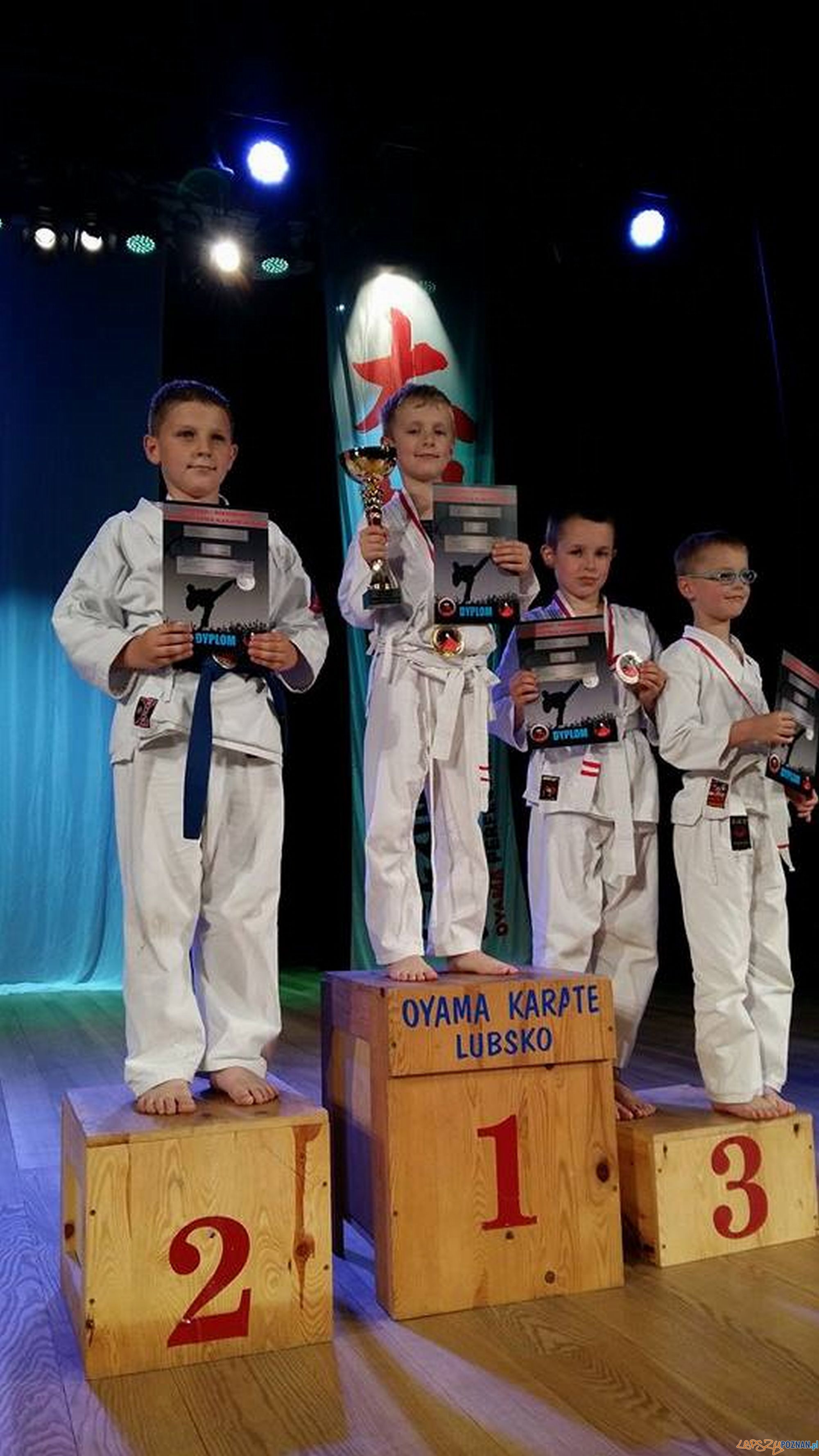 VIII Polsko-Niemieckich Mistrzostwach Karate w Kata i Kobudo Foto: wssw.poznan.pl VIII Polsko-Niemieckich Mistrzostwach Karate w Kata i Kobudo Foto: wssw.poznan.pl