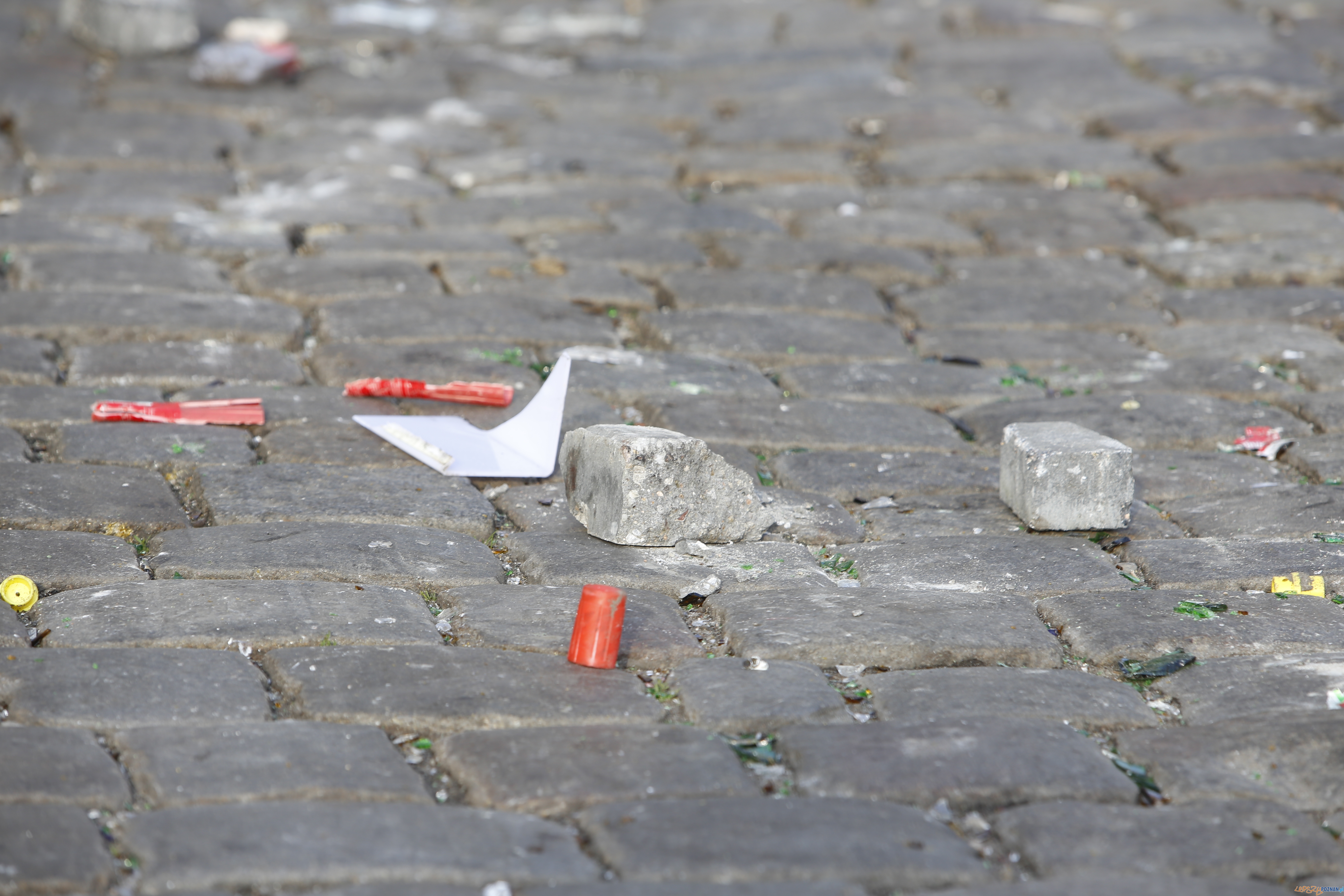 Sprzątanie Starego Rynku Foto: lepszyPOZNAN.pl Sprzątanie Starego Rynku Foto: lepszyPOZNAN.pl