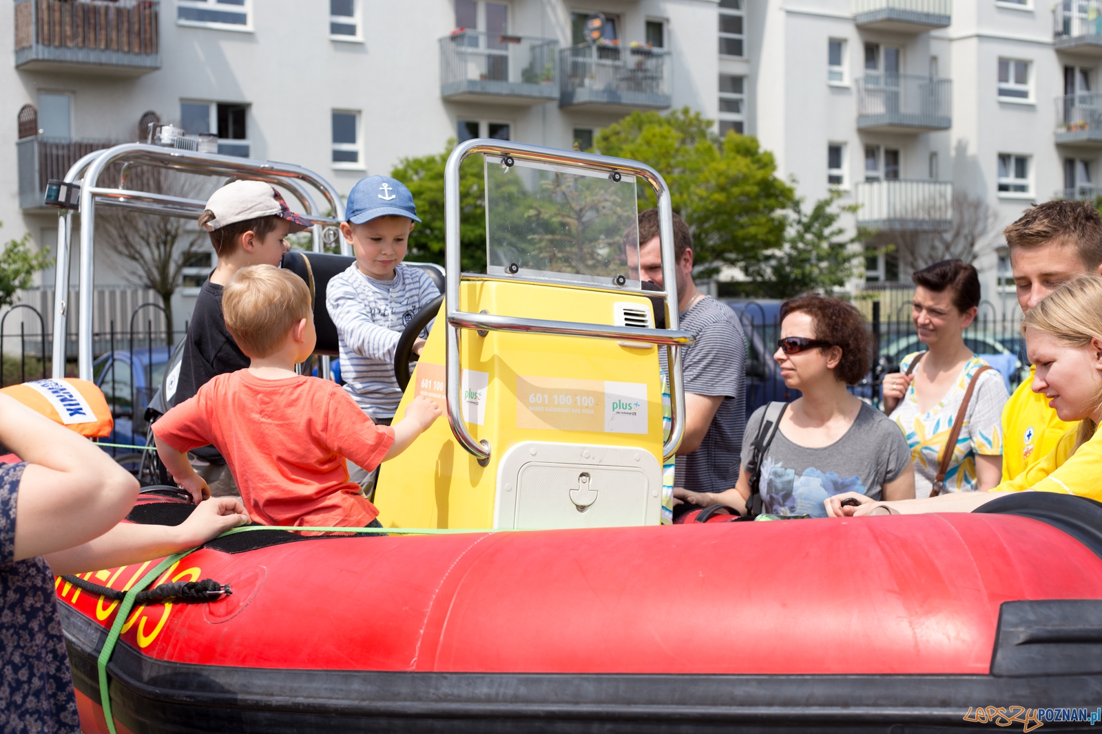 Festyn "Bezpieczne wakacje" Foto: lepszyPOZNAN.pl / Piotr Rychter Festyn "Bezpieczne wakacje" Foto: lepszyPOZNAN.pl / Piotr Rychter