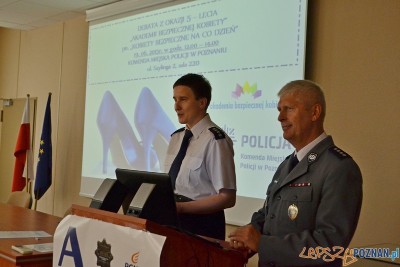Akademia Bezpiecznej Kobiety - podsumowanie piątej edycji projektu Foto: KW Policji w Poznaniu Akademia Bezpiecznej Kobiety - podsumowanie piątej edycji projektu Foto: KW Policji w Poznaniu