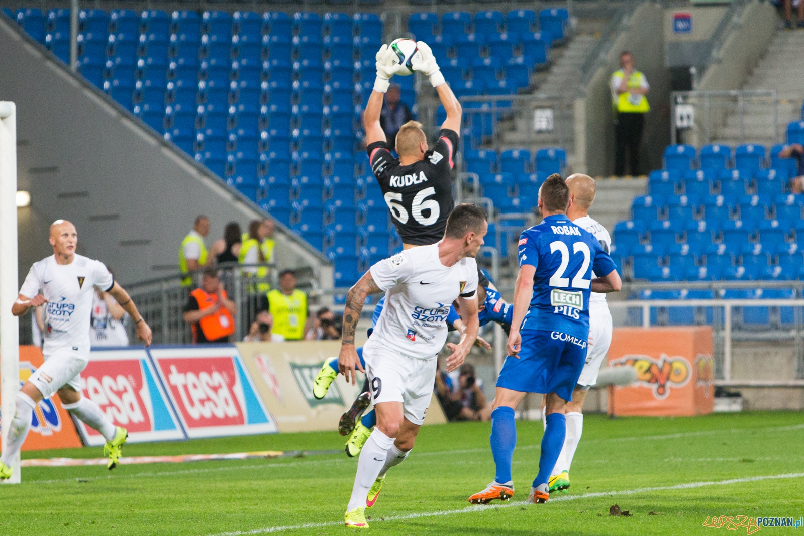 1. kolejka T-Mobile Ekstraklasy Lech Poznań - Pogoń Szczecin Foto: lepszyPOZNAN.pl / Piotr Rychter 1. kolejka T-Mobile Ekstraklasy Lech Poznań - Pogoń Szczecin Foto: lepszyPOZNAN.pl / Piotr Rychter