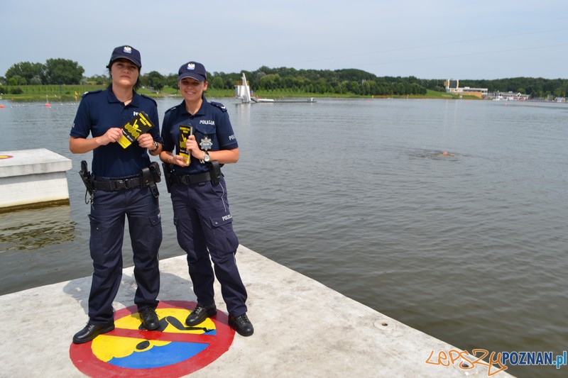 Akcja informacyjna policji nad Jeziorem Maltańskim Foto: KMP Akcja informacyjna policji nad Jeziorem Maltańskim Foto: KMP