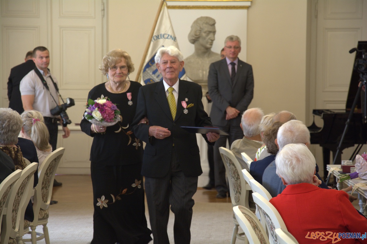 Brali ślub 60 lat temu, teraz ponownie się wzruszali Foto: Brali ślub 60 lat temu, teraz ponownie się wzruszali Foto: