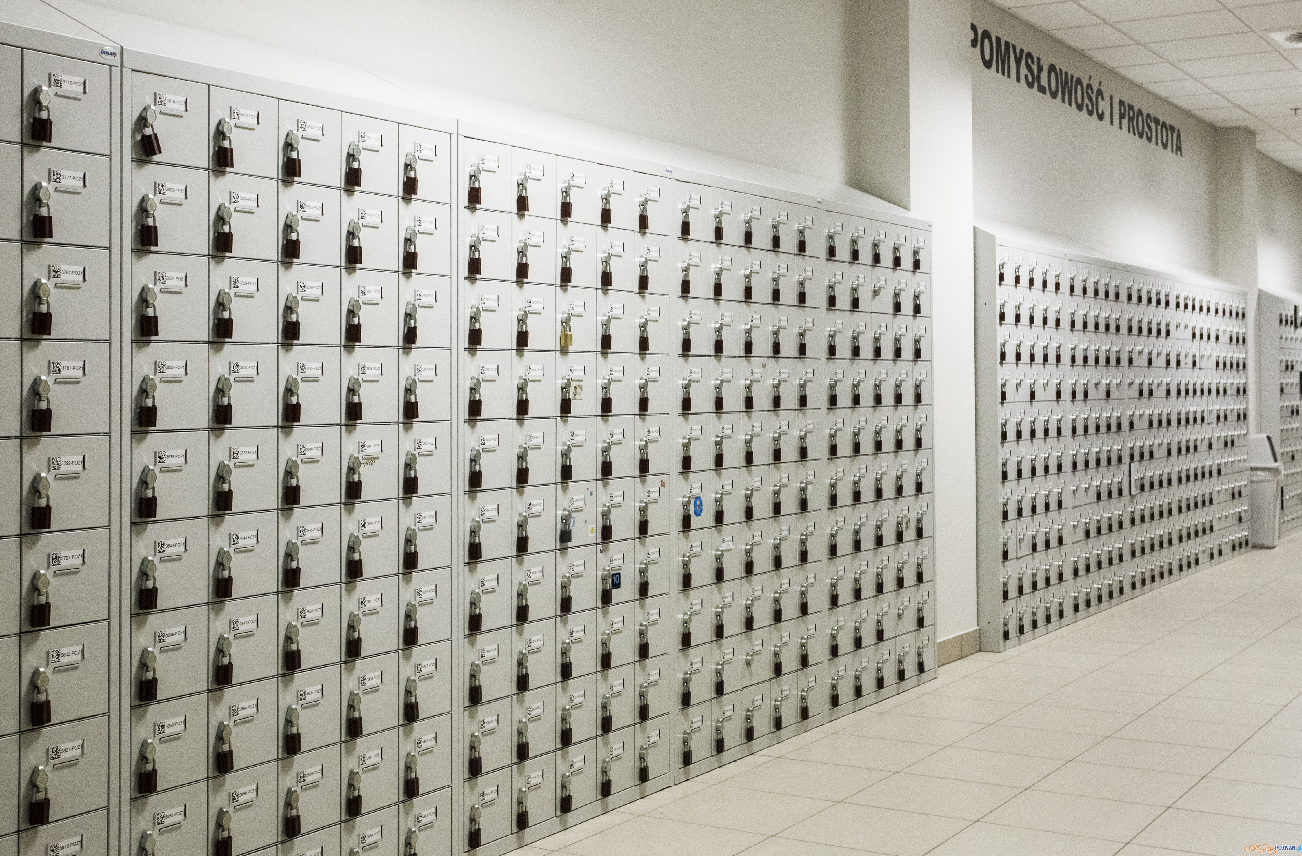 Oficjalne otwarcie centrum logistyczno-magazynowego Amazon w Sadach (2) Foto: Grzegorz Dembiński, Głos Wielkopolski, BZ WBK Press Foto 2015 Oficjalne otwarcie centrum logistyczno-magazynowego Amazon w Sadach (2) Foto: Grzegorz Dembiński, Głos Wielkopolski, BZ WBK Press Foto 2015