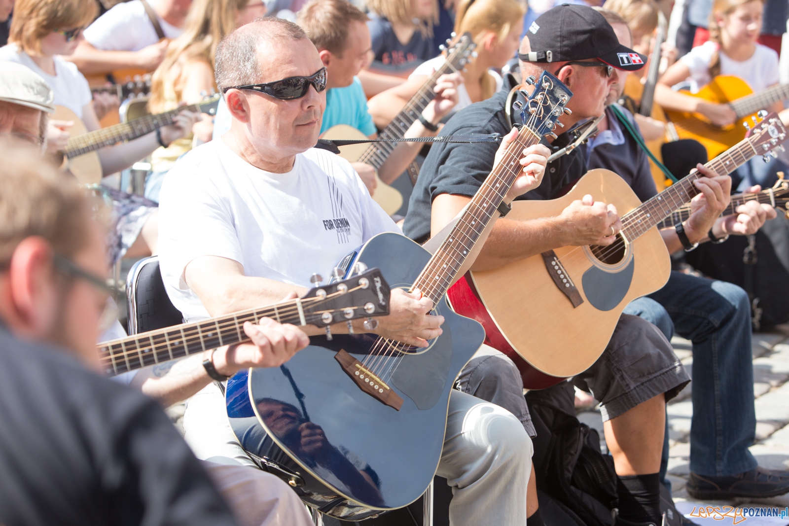 VIII Happening Gitarowy - Stary Rynek Foto: lepszyPOZNAN.pl / Piotr Rychter VIII Happening Gitarowy - Stary Rynek Foto: lepszyPOZNAN.pl / Piotr Rychter