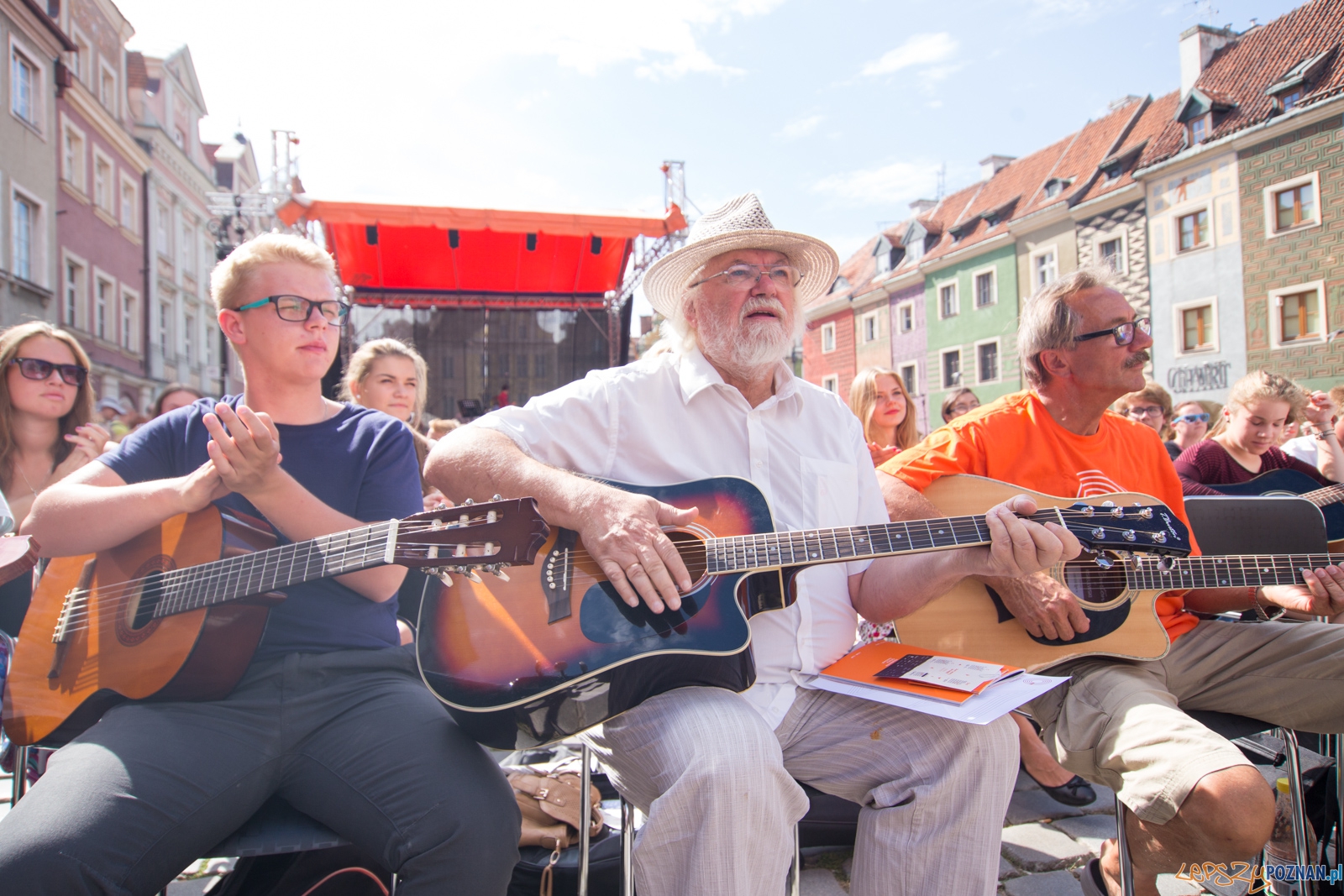 VIII Happening Gitarowy - Stary Rynek Foto: lepszyPOZNAN.pl / Piotr Rychter VIII Happening Gitarowy - Stary Rynek Foto: lepszyPOZNAN.pl / Piotr Rychter