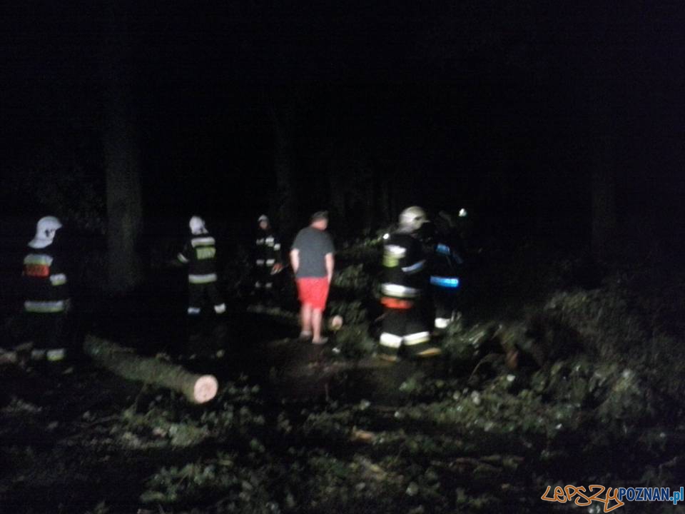 Zniszczenia w Kostrzynie Foto: OSP Kostrzyn Zniszczenia w Kostrzynie Foto: OSP Kostrzyn