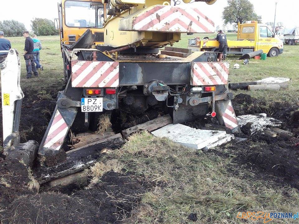 Ratowali ciężarówkę z... torfowiska Foto: Heavy Rescue SGRT OSP Mosina Ratowali ciężarówkę z... torfowiska Foto: Heavy Rescue SGRT OSP Mosina