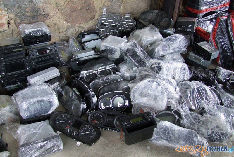 Handlował kradzionymi częściami samochodowymi Foto: KW POLICJI W POZNANIU Handlował kradzionymi częściami samochodowymi Foto: KW POLICJI W POZNANIU