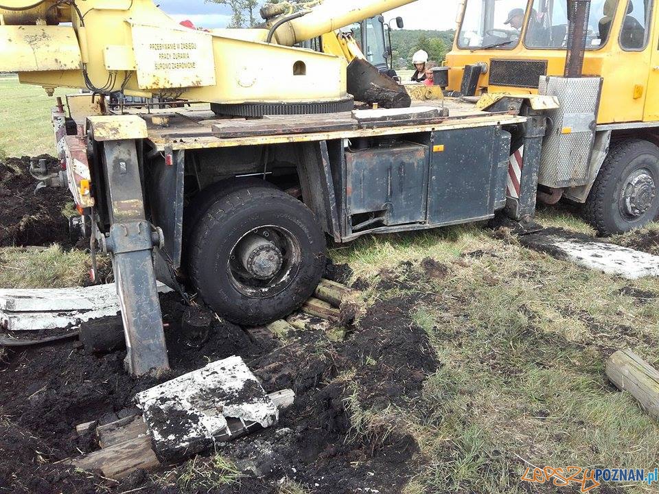 Ratowali ciężarówkę z... torfowiska Foto: Heavy Rescue SGRT OSP Mosina Ratowali ciężarówkę z... torfowiska Foto: Heavy Rescue SGRT OSP Mosina