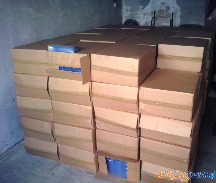 Kartony z nielegalnym tytoniem Foto: materiały policji Kartony z nielegalnym tytoniem Foto: materiały policji