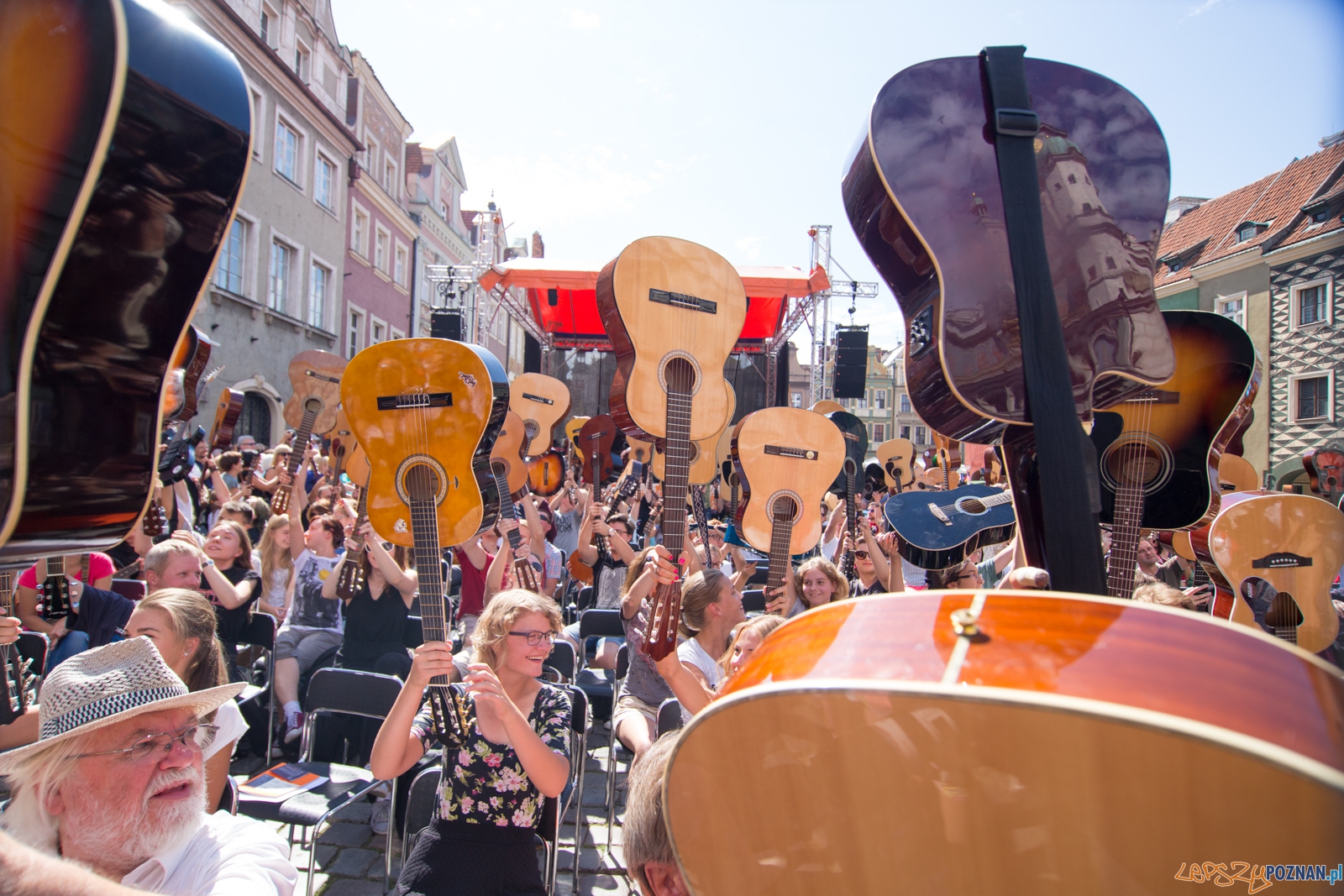 VIII Happening Gitarowy - Stary Rynek Foto: lepszyPOZNAN.pl / Piotr Rychter VIII Happening Gitarowy - Stary Rynek Foto: lepszyPOZNAN.pl / Piotr Rychter