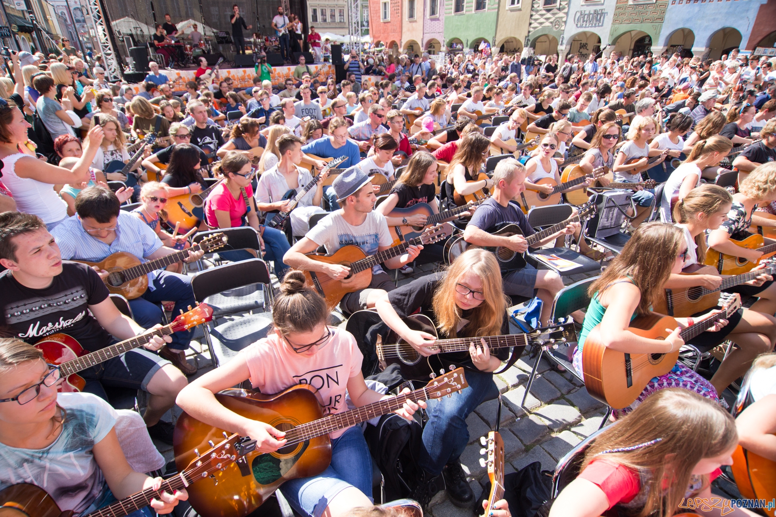 VIII Happening Gitarowy - Stary Rynek Foto: lepszyPOZNAN.pl / Piotr Rychter VIII Happening Gitarowy - Stary Rynek Foto: lepszyPOZNAN.pl / Piotr Rychter