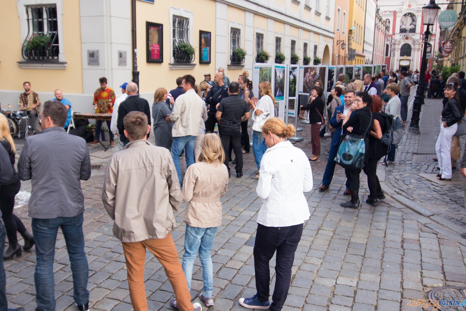 Coolturalny Stary Rynek - Korowajowie. Ludzie Drzew Foto: lepszyPOZNAN.pl / Piotr Rychter Coolturalny Stary Rynek - Korowajowie. Ludzie Drzew Foto: lepszyPOZNAN.pl / Piotr Rychter