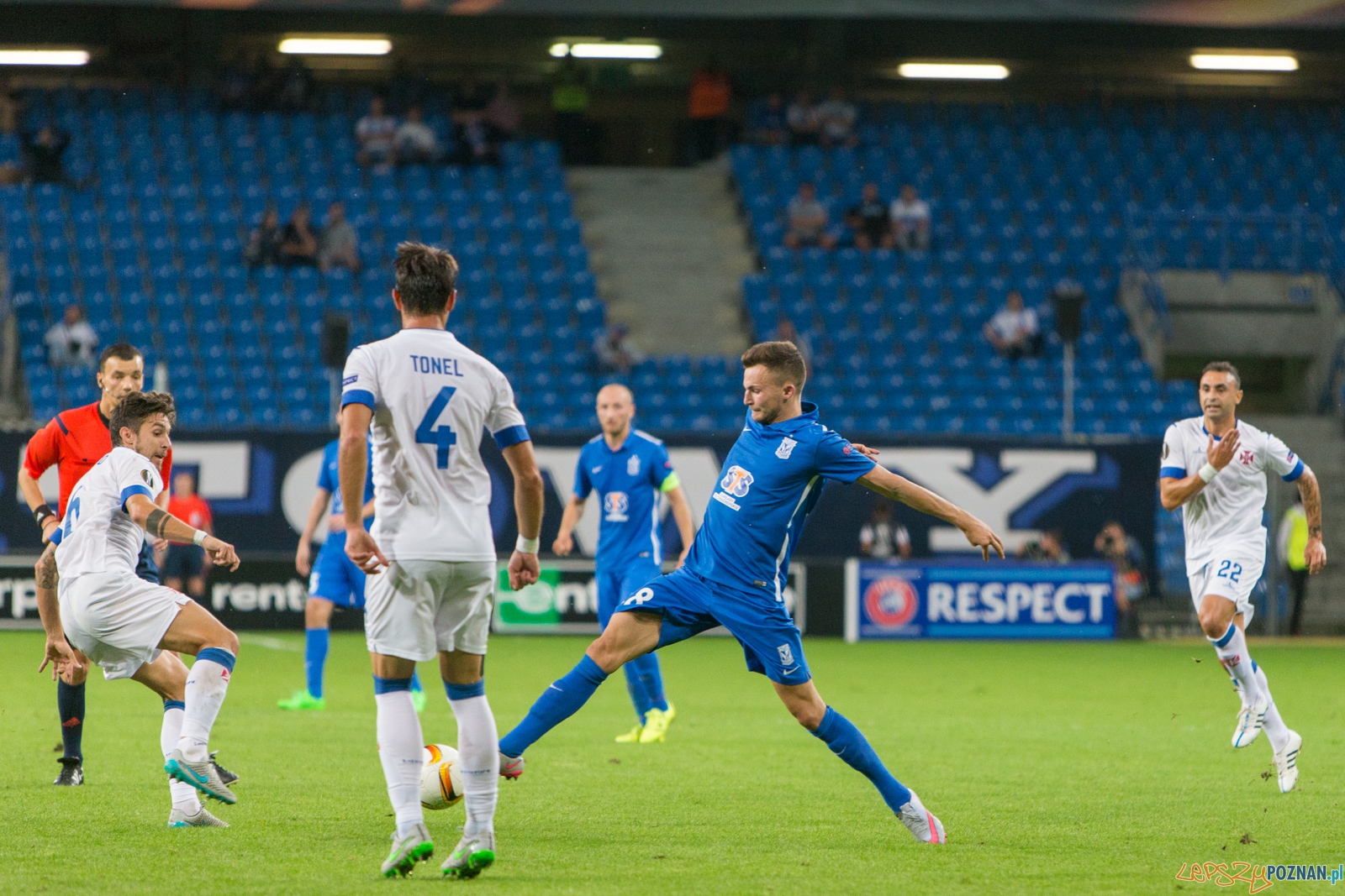 Mecz fazy grupowej Ligi Europy - KKS Lech Poznań - Os Belenense Foto: lepszyPOZNAN.pl / Piotr Rychter Mecz fazy grupowej Ligi Europy - KKS Lech Poznań - Os Belenense Foto: lepszyPOZNAN.pl / Piotr Rychter