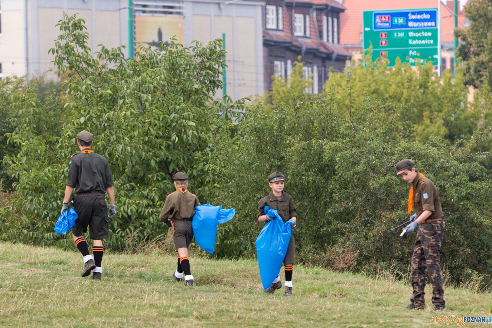 Spływaj śmieciu, tej! Foto: lepszyPOZNAN.pl / Piotr Rychter Spływaj śmieciu, tej! Foto: lepszyPOZNAN.pl / Piotr Rychter
