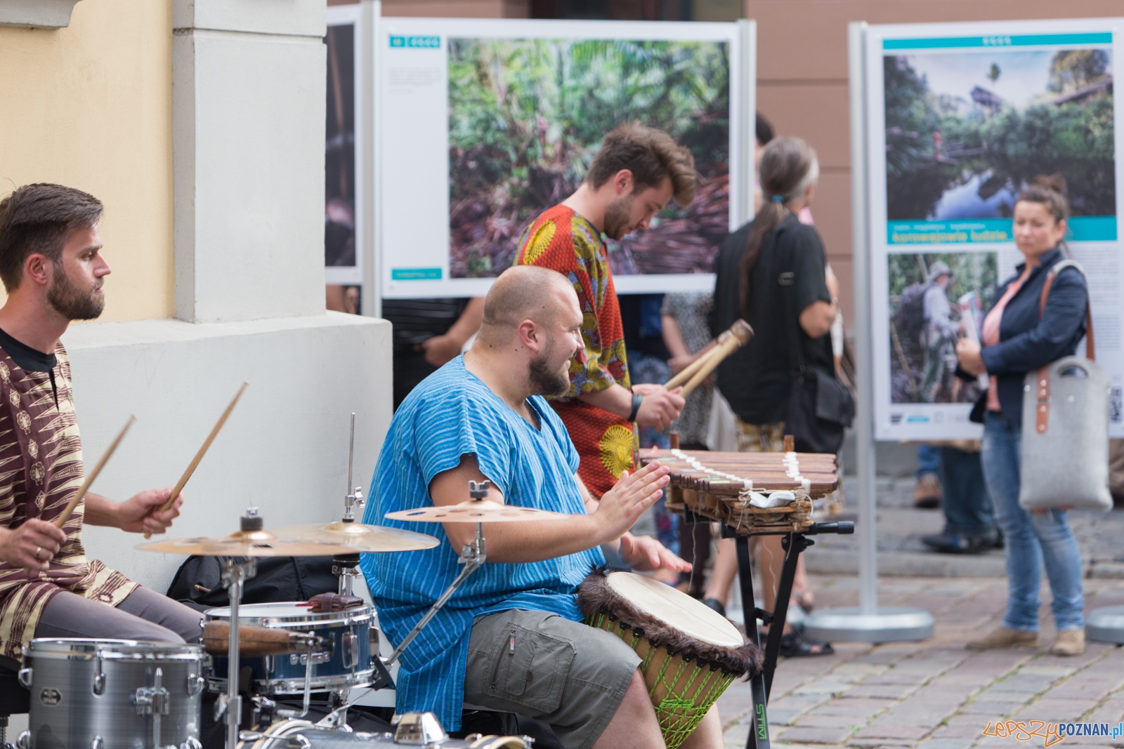 Coolturalny Stary Rynek - Korowajowie. Ludzie Drzew Foto: lepszyPOZNAN.pl / Piotr Rychter Coolturalny Stary Rynek - Korowajowie. Ludzie Drzew Foto: lepszyPOZNAN.pl / Piotr Rychter
