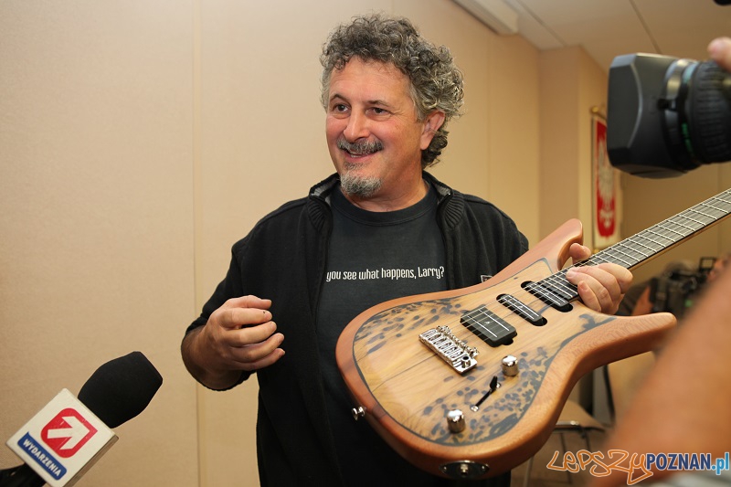 Skradziona gitara wróciła do właścicieli Foto: materiały policji Skradziona gitara wróciła do właścicieli Foto: materiały policji