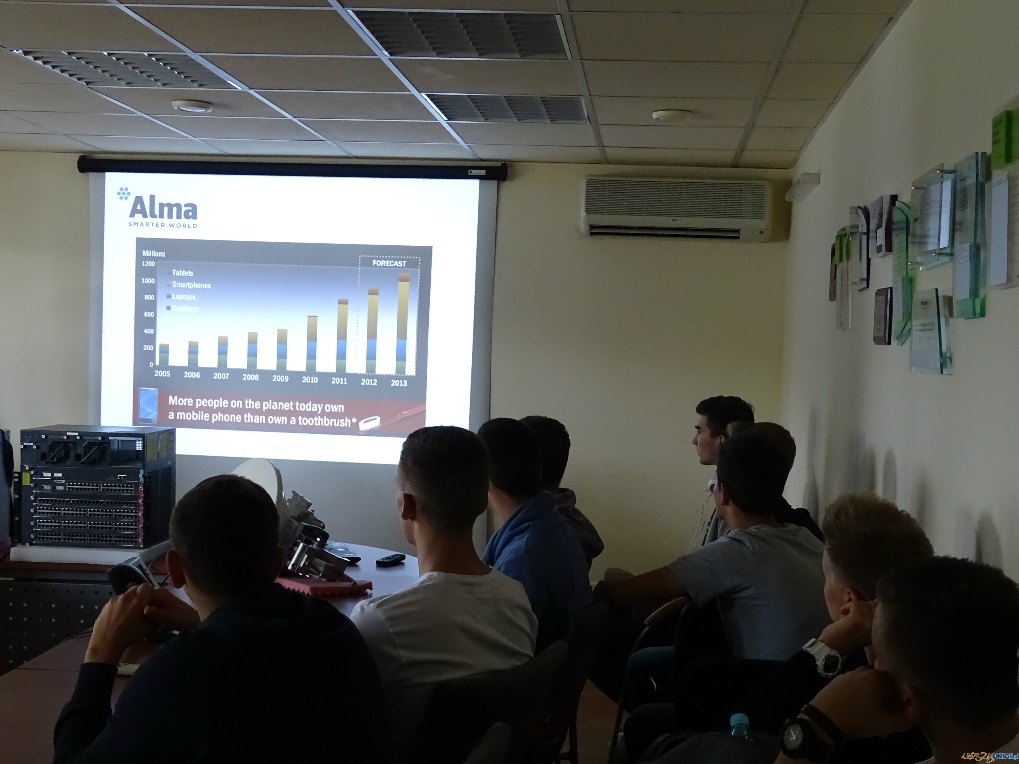 Zobaczcie co daje wykształcenie Foto: ALMA Zobaczcie co daje wykształcenie Foto: ALMA