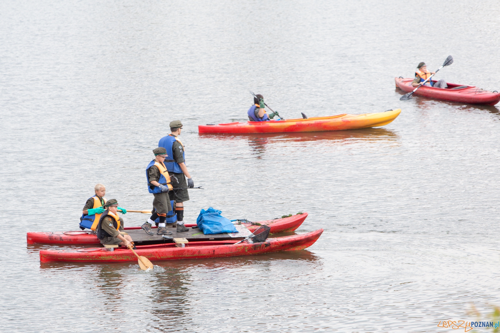 Spływaj śmieciu, tej! Foto: lepszyPOZNAN.pl / Piotr Rychter Spływaj śmieciu, tej! Foto: lepszyPOZNAN.pl / Piotr Rychter