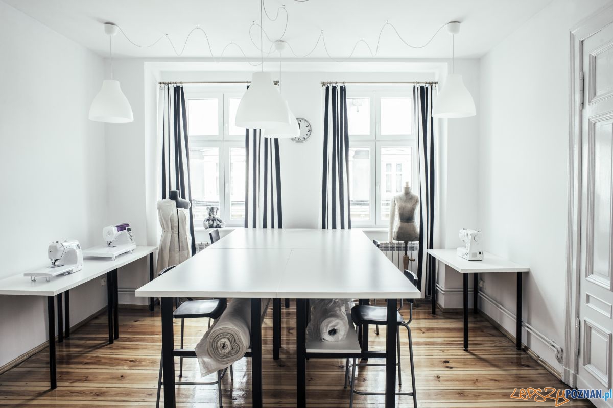 Szkoła Konstrukcji Ubioru otwiera swoje drzwi Foto: Szkoła Konstrukcji Ubioru Szkoła Konstrukcji Ubioru otwiera swoje drzwi Foto: Szkoła Konstrukcji Ubioru