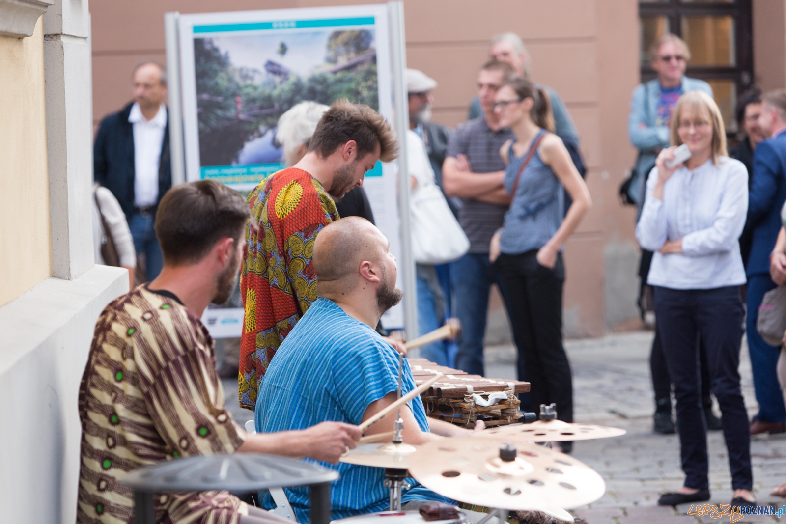 Coolturalny Stary Rynek - Korowajowie. Ludzie Drzew Foto: lepszyPOZNAN.pl / Piotr Rychter Coolturalny Stary Rynek - Korowajowie. Ludzie Drzew Foto: lepszyPOZNAN.pl / Piotr Rychter