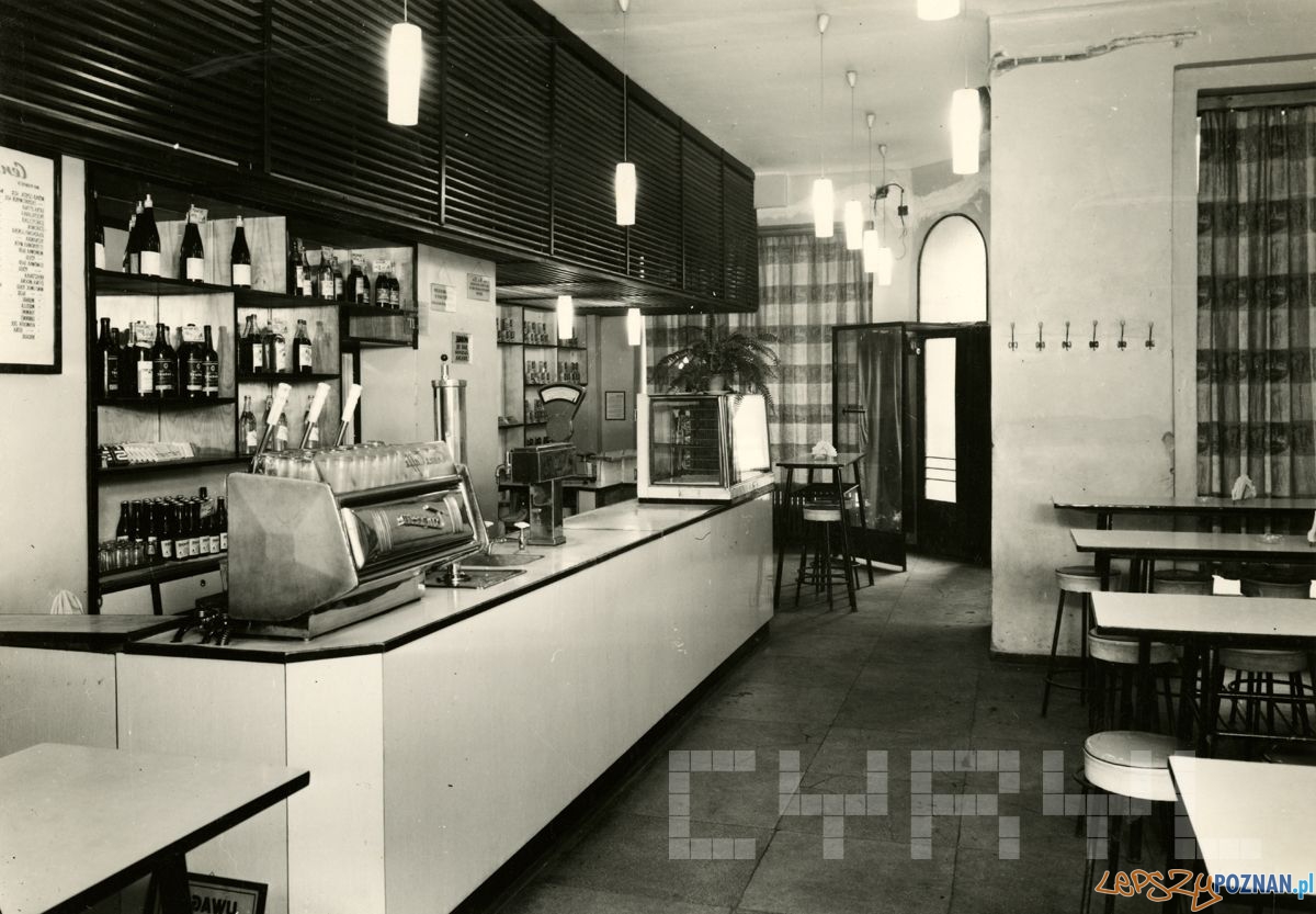 Bufet Podbipieta przy Wroclawskiej 1960-69 Foto: Cyryl Bufet Podbipieta przy Wroclawskiej 1960-69 Foto: Cyryl