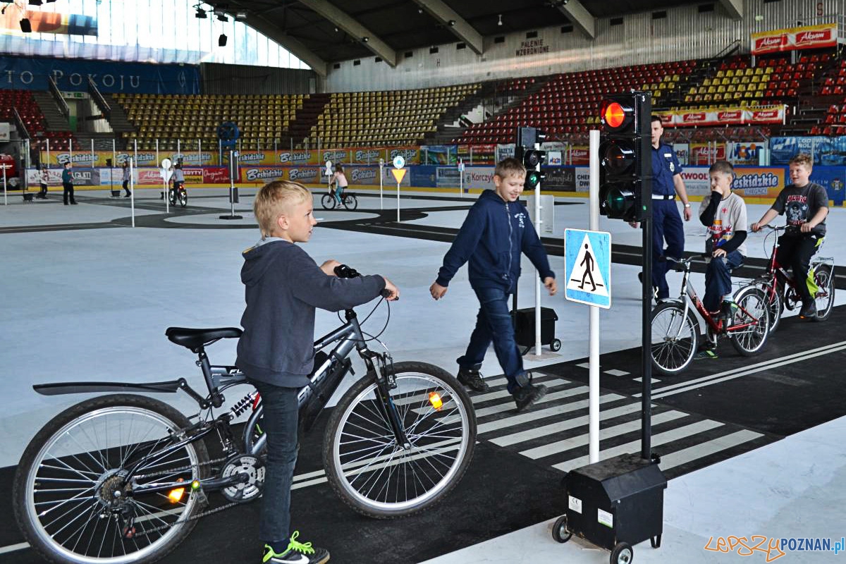 mobilne miasteczko ruchu drogowego Foto: KWP Kraków mobilne miasteczko ruchu drogowego Foto: KWP Kraków