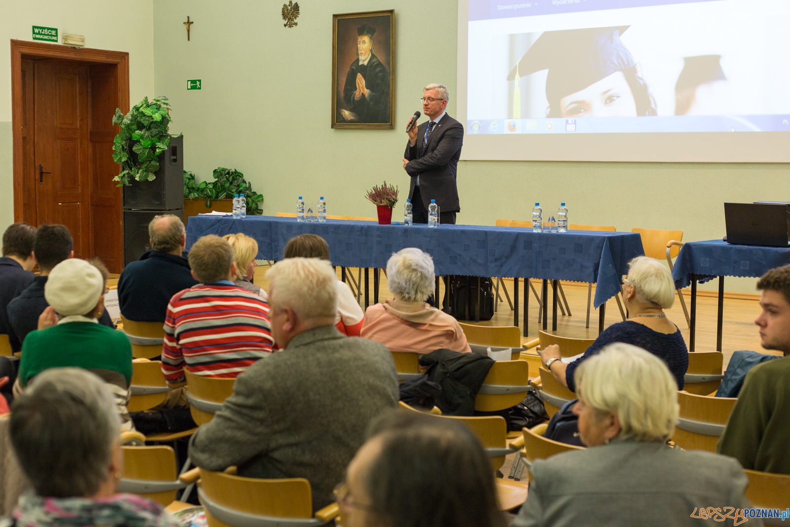 Spotkanie Prezydenta Jaśkowiaka z mieszkańcami Starego Miasta Foto: lepszyPOZNAN.pl / Piotr Rychter Spotkanie Prezydenta Jaśkowiaka z mieszkańcami Starego Miasta Foto: lepszyPOZNAN.pl / Piotr Rychter
