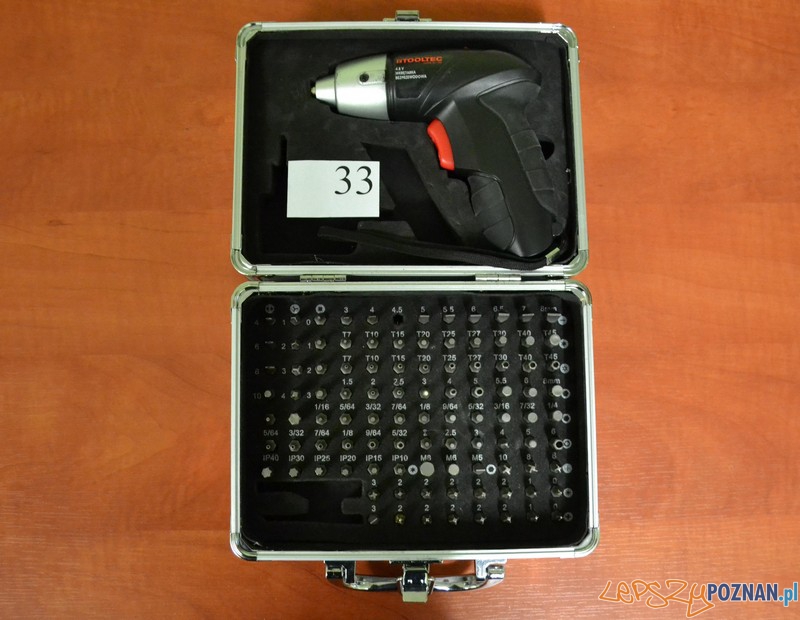 Przedmioty odzyskane od złodziei Foto: Przedmioty odzyskane od złodziei Foto: