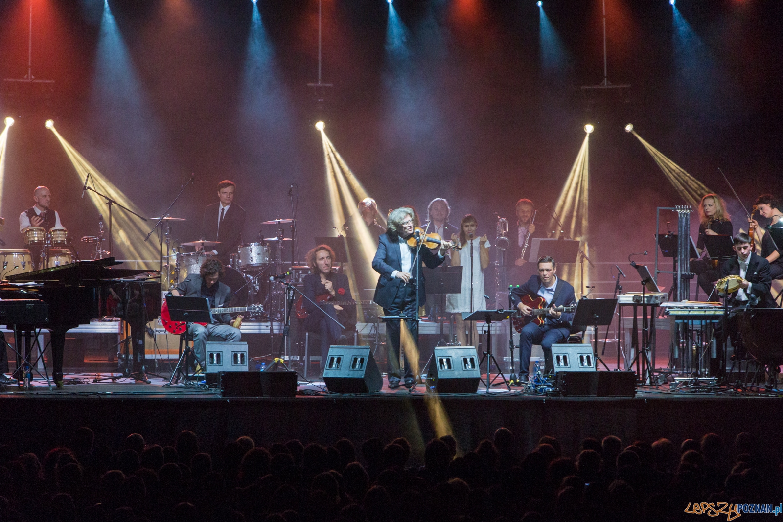 Zbigniew Wodecki i Mitch & Mitch - 1976 A Space Odyssey Foto: lepszyPOZNAN.pl / Piotr Rychter Zbigniew Wodecki i Mitch & Mitch - 1976 A Space Odyssey Foto: lepszyPOZNAN.pl / Piotr Rychter