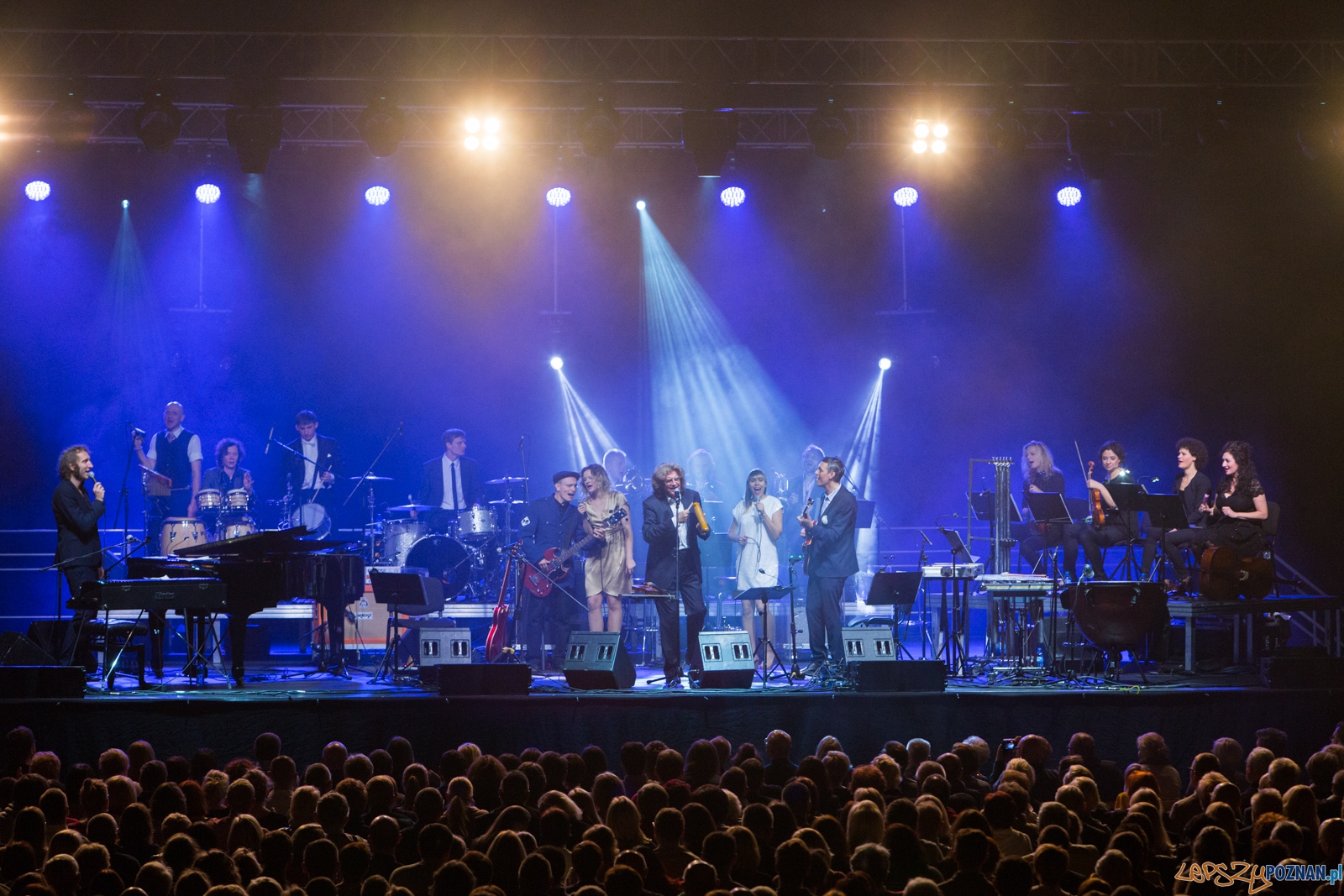 Zbigniew Wodecki i Mitch & Mitch - 1976 A Space Odyssey Foto: lepszyPOZNAN.pl / Piotr Rychter Zbigniew Wodecki i Mitch & Mitch - 1976 A Space Odyssey Foto: lepszyPOZNAN.pl / Piotr Rychter