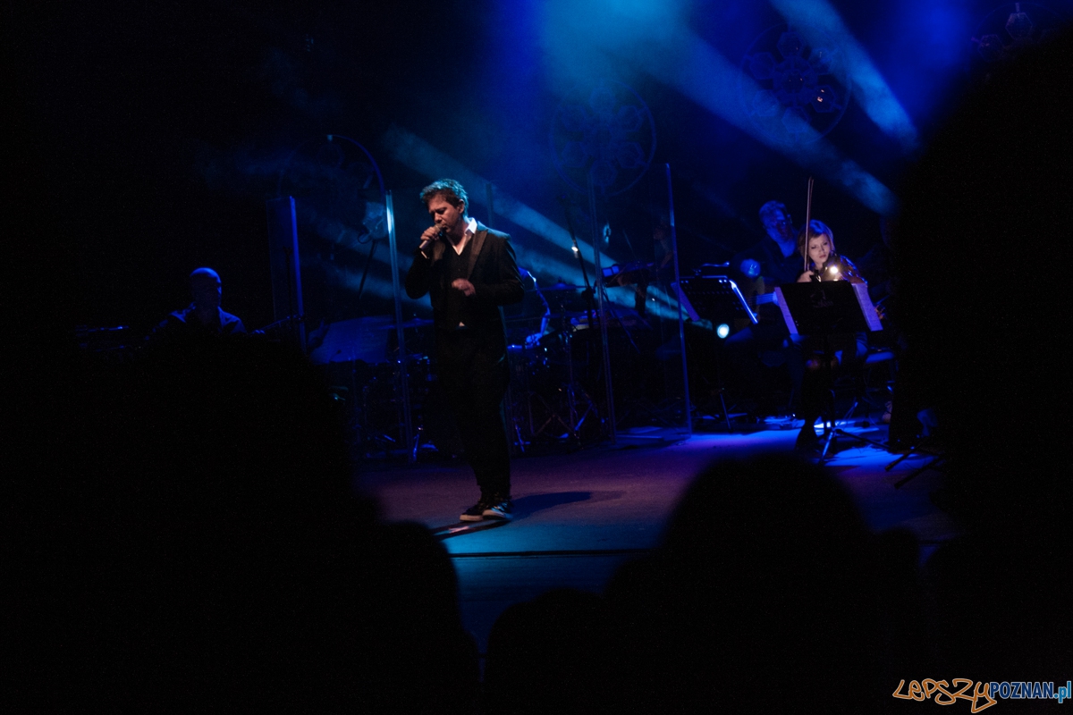 Andrzej Piaseczny (23.11.2015) Teatr Wielki, Poznań Foto: © lepszyPOZNAN.pl / Karolina Kiraga Andrzej Piaseczny (23.11.2015) Teatr Wielki, Poznań Foto: © lepszyPOZNAN.pl / Karolina Kiraga