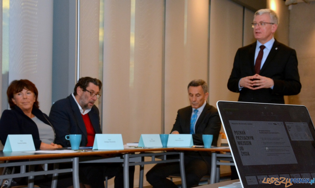 Rada Mentorów powołana przez prezydenta Jaśkowiaka Foto: UMP Rada Mentorów powołana przez prezydenta Jaśkowiaka Foto: UMP