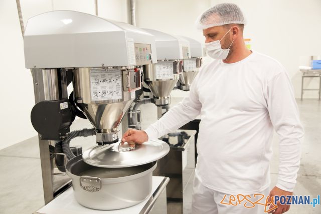 fabryka sushi płukanie ryżu Foto: mat. prasowe fabryka sushi płukanie ryżu Foto: mat. prasowe