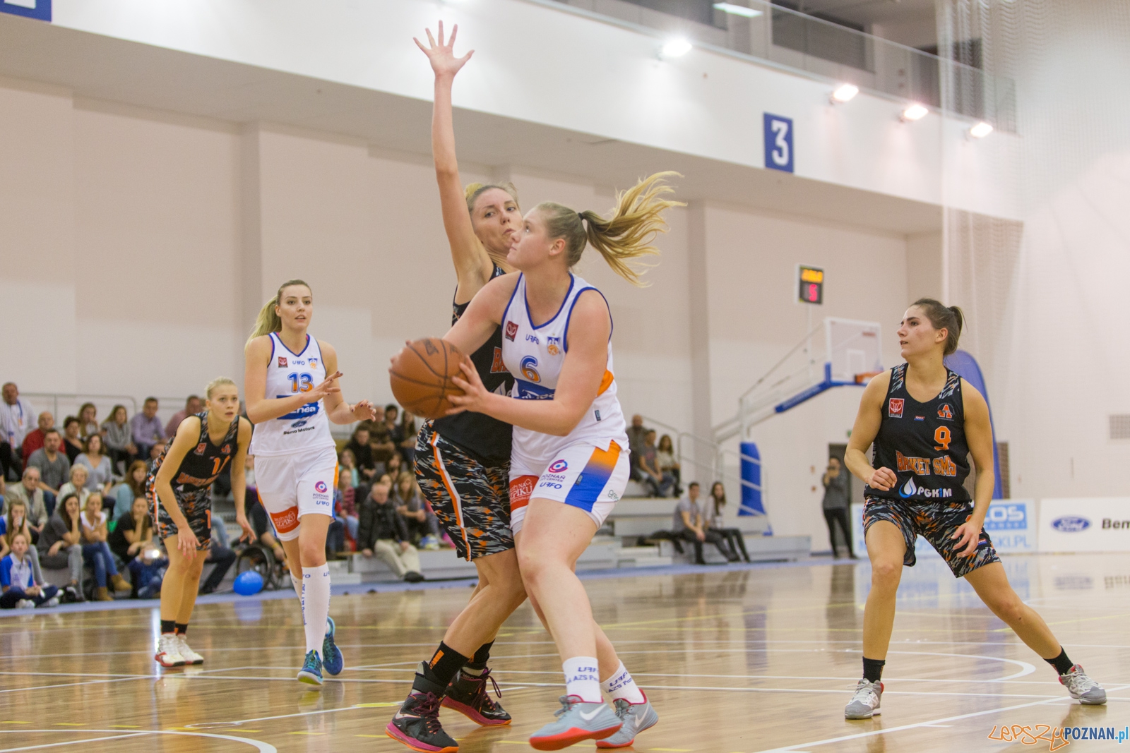 ENEA AZS Poznań - UKS Basket SMS Aleksandrów Łódzki Foto: lepszyPOZNAN.pl / Piotr Rychter ENEA AZS Poznań - UKS Basket SMS Aleksandrów Łódzki Foto: lepszyPOZNAN.pl / Piotr Rychter