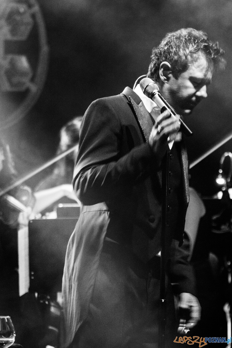 Andrzej Piaseczny (23.11.2015) Teatr Wielki, Poznań Foto: © lepszyPOZNAN.pl / Karolina Kiraga Andrzej Piaseczny (23.11.2015) Teatr Wielki, Poznań Foto: © lepszyPOZNAN.pl / Karolina Kiraga